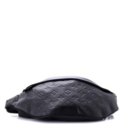 Discovery Bumbag Monogram Shadow Leather PM