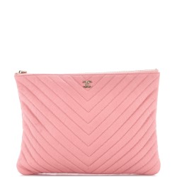 O Case Clutch Chevron Caviar Medium