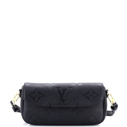 Ivy Wallet on Chain Monogram Empreinte Giant