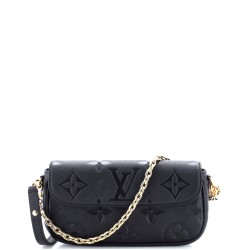 Ivy Wallet on Chain Monogram Empreinte Giant