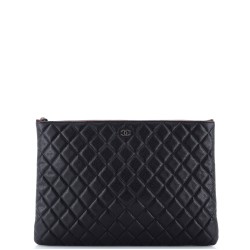 O Case Clutch Quilted Caviar Large
