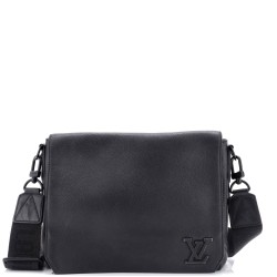 Aerogram Takeoff Messenger Bag Leather