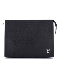Pochette Voyage Taiga Leather MM