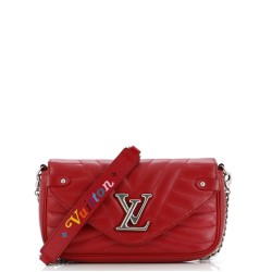 New Wave Chain Pochette Quilted Leather