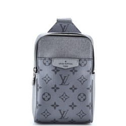 Outdoor Slingbag Monogram Taigarama