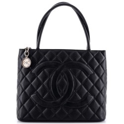 Medallion Tote Quilted Caviar