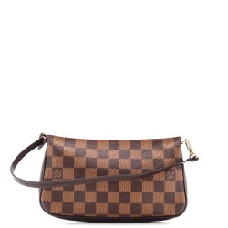 Navona Pochette Accessoires Damier