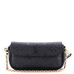 Ivy Wallet on Chain Monogram Empreinte Giant