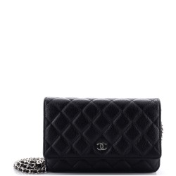 Wallet on Chain Quilted Caviar