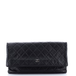 Beauty CC Clutch Quilted Lambskin