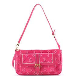 Maxi Multi Pochette Accessoires Fall for You Monogram Canvas