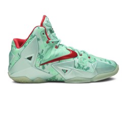 Nike LeBron 11 'Christmas' (2013)